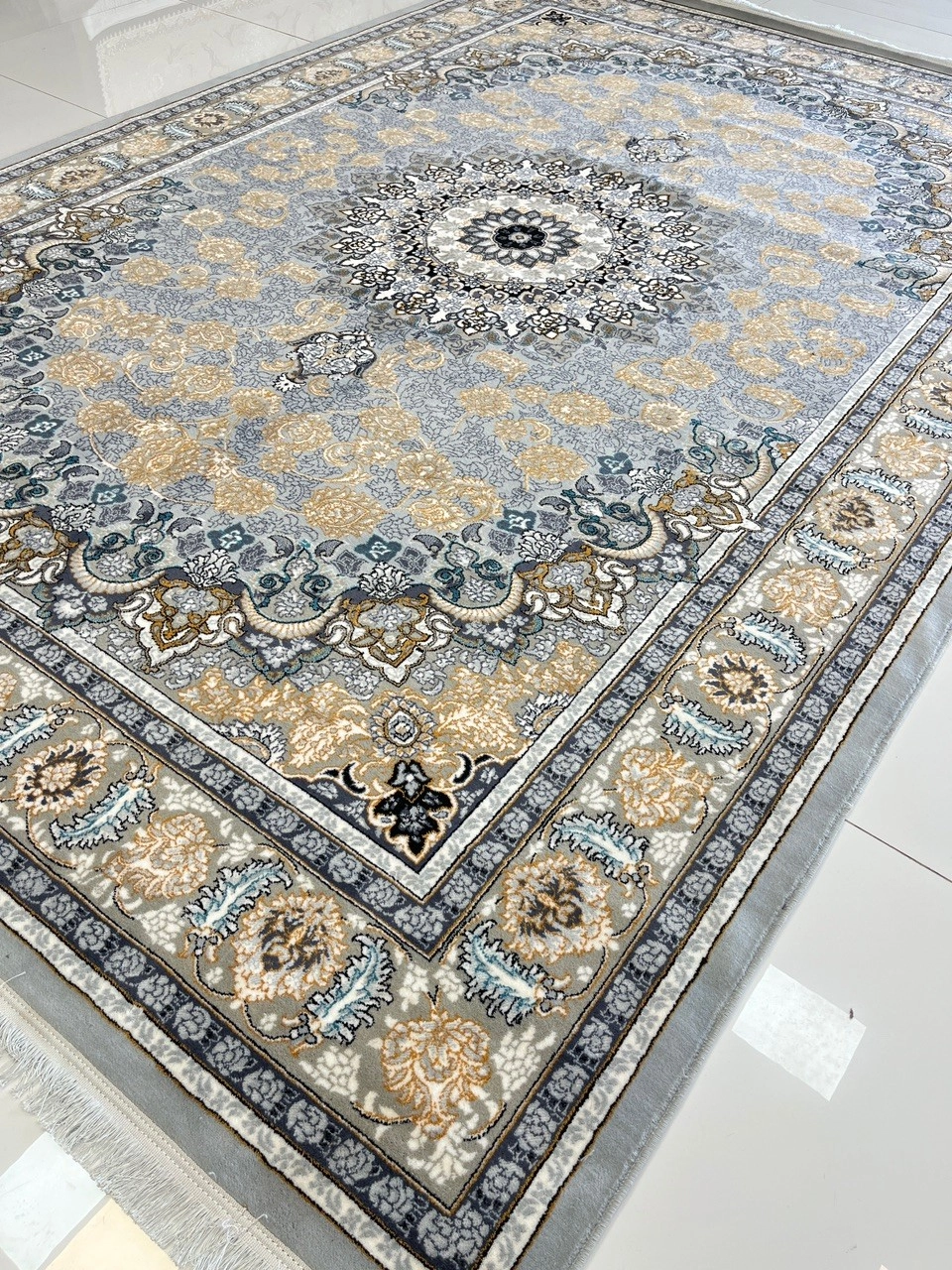 فرش اکرولیک 700شانه طرح مانا