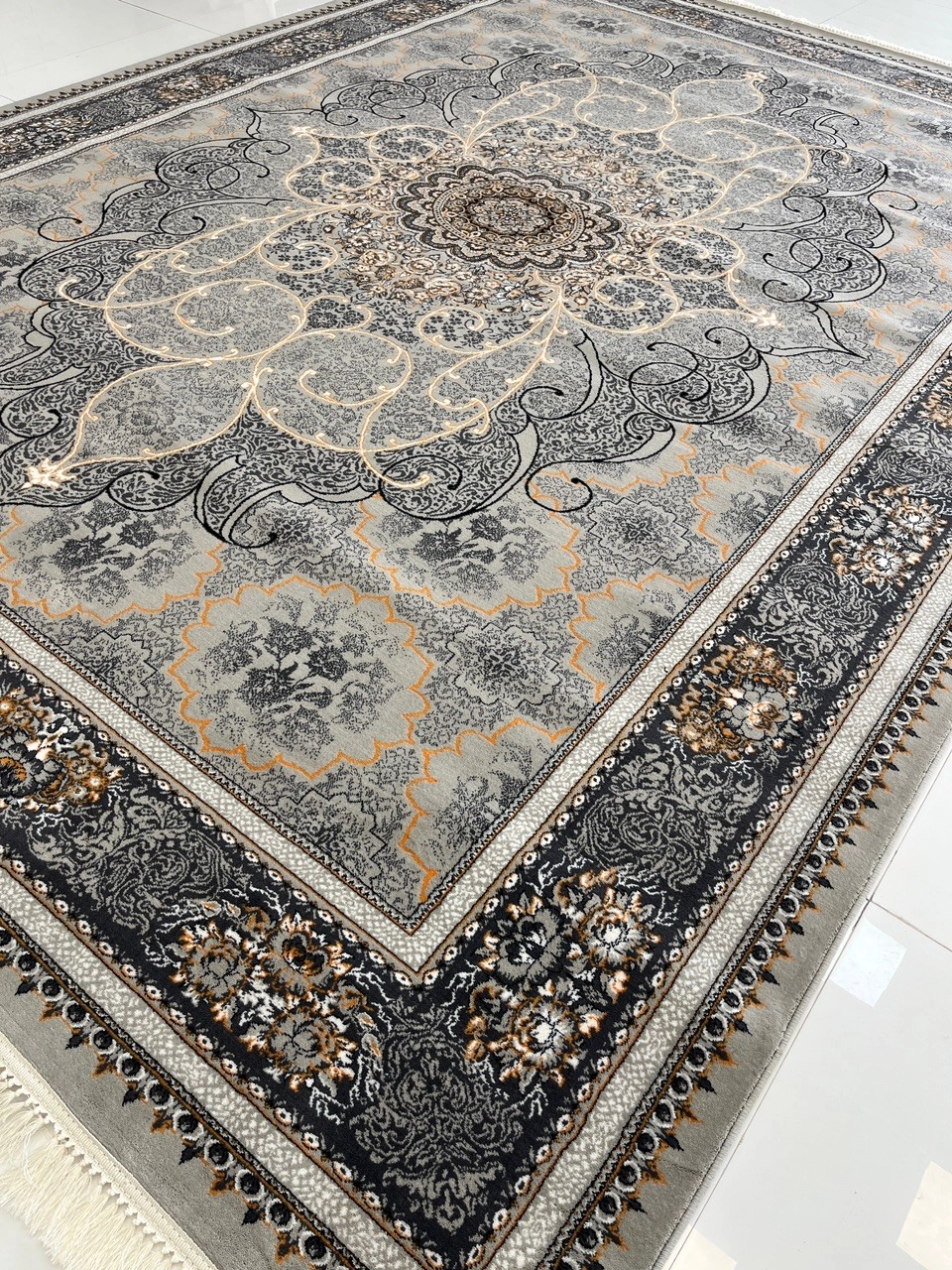 فرش اکرولیک 700شانه طرح گلدن