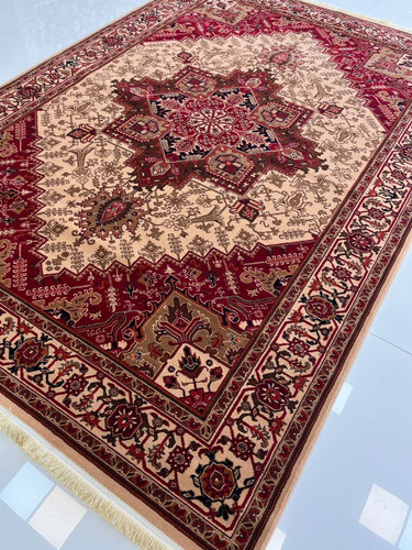 فرش لاکی 700شانه کاشان تراکم 2100